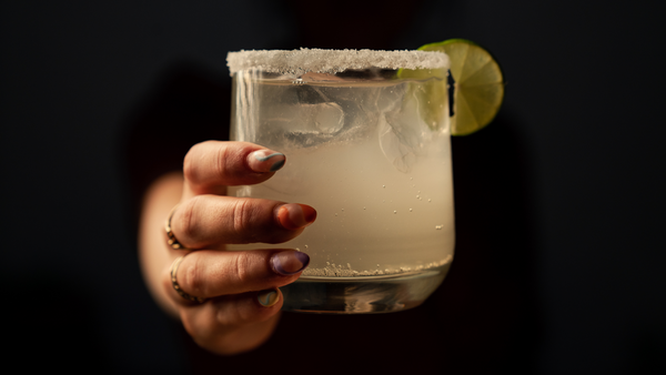 The Ultimate Guide to Making a Classic Margarita: Refreshing, Citrusy, and Timeless